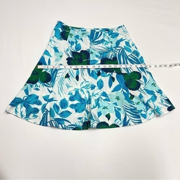 Printed flowers skirt fits S 26'' blue white and green - Picture 7 of 8